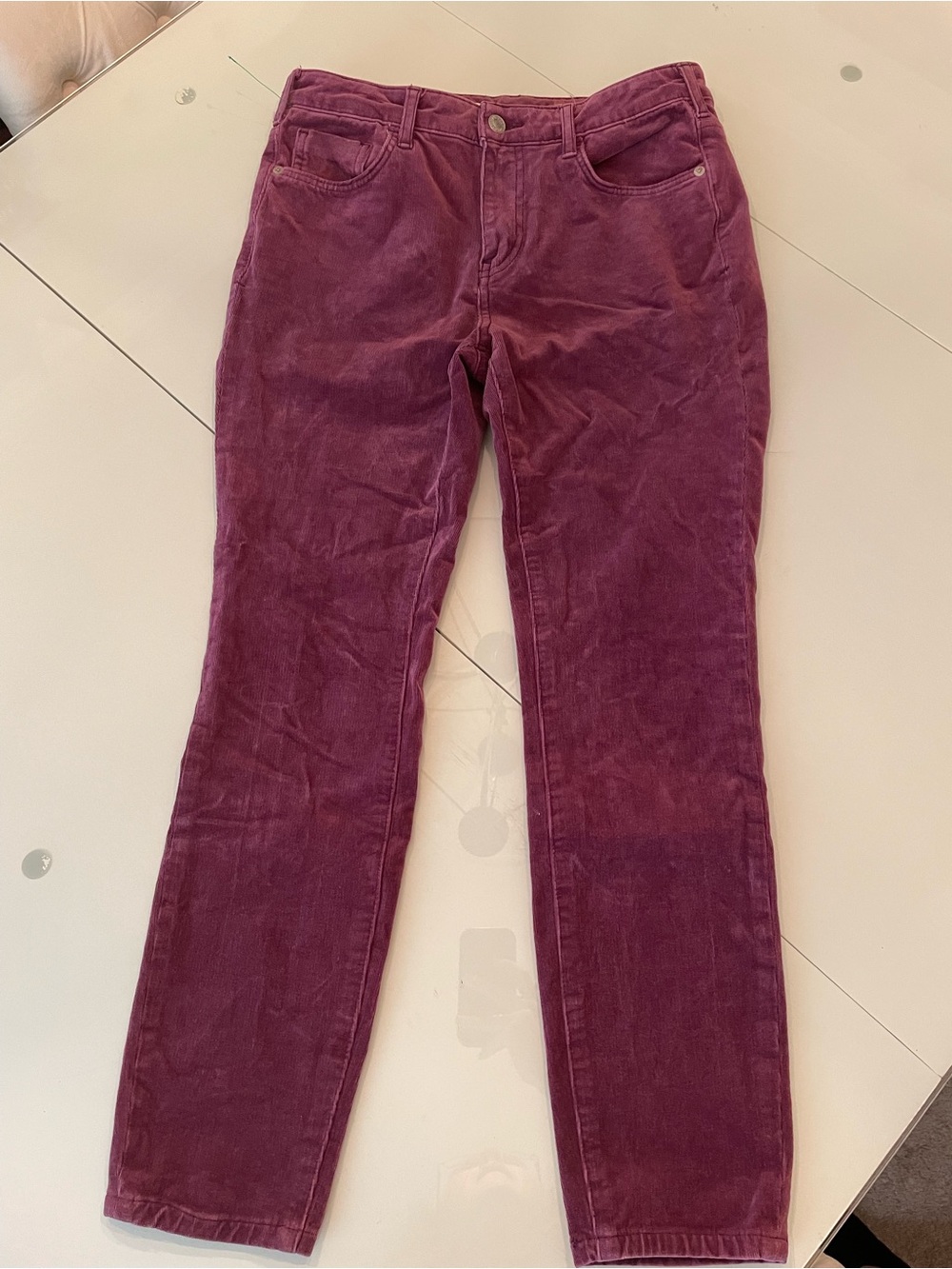 Pilcro Straight-Leg Corduroy Jeans in Burgundy